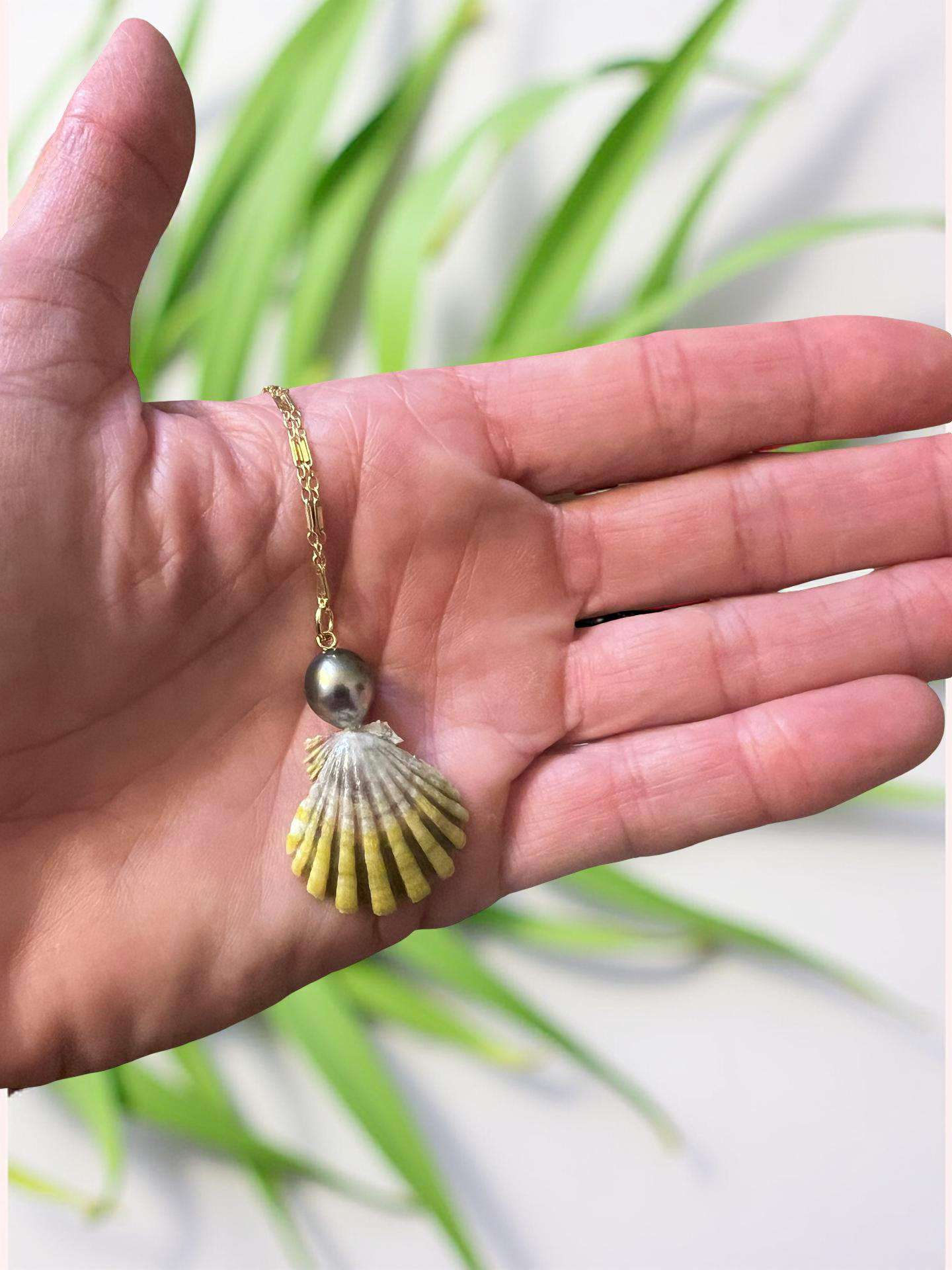 Sunrise & Teardrop Tahitian Seamless Pendant Necklace