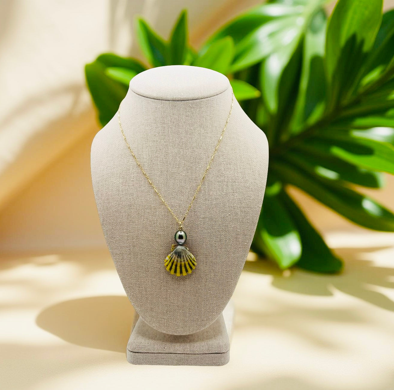 Sunrise & Teardrop Tahitian Seamless Pendant Necklace