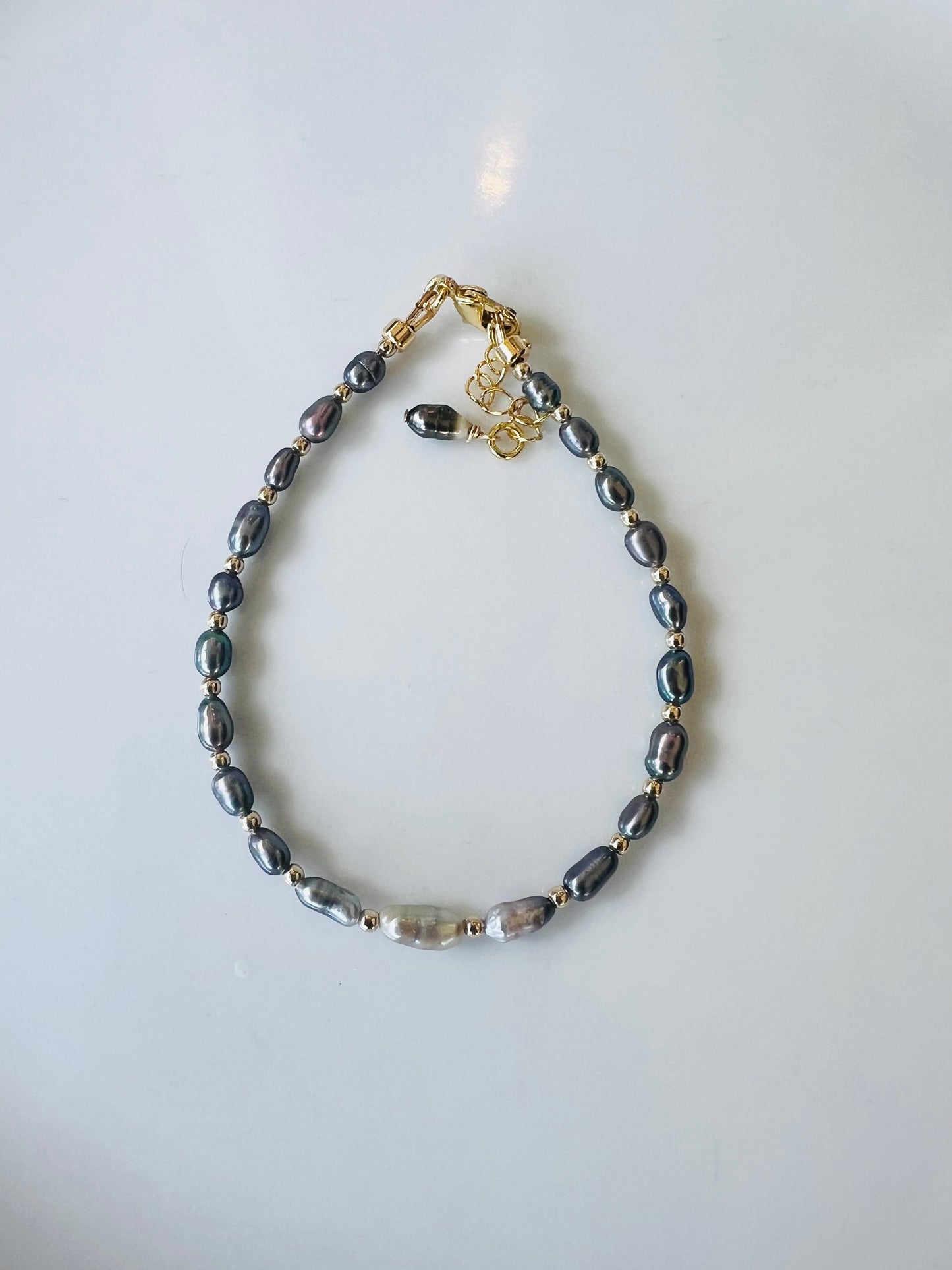Tahitian Keshi & Freshwater Pearl Bracelet