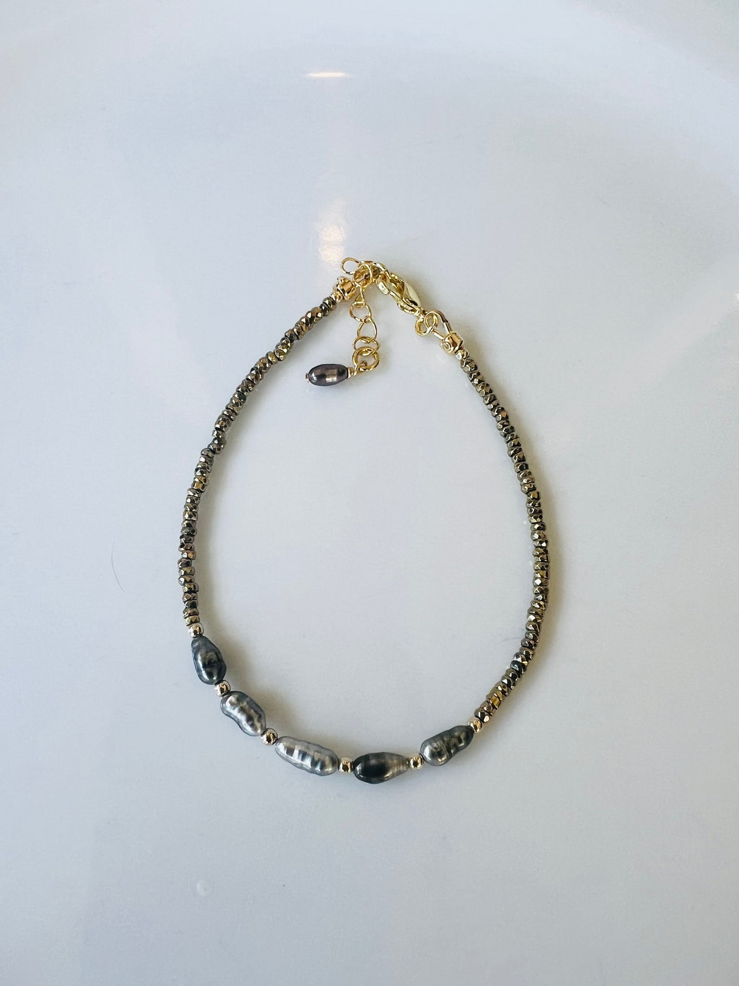 Tahitian Keshi & Hematite Bracelet