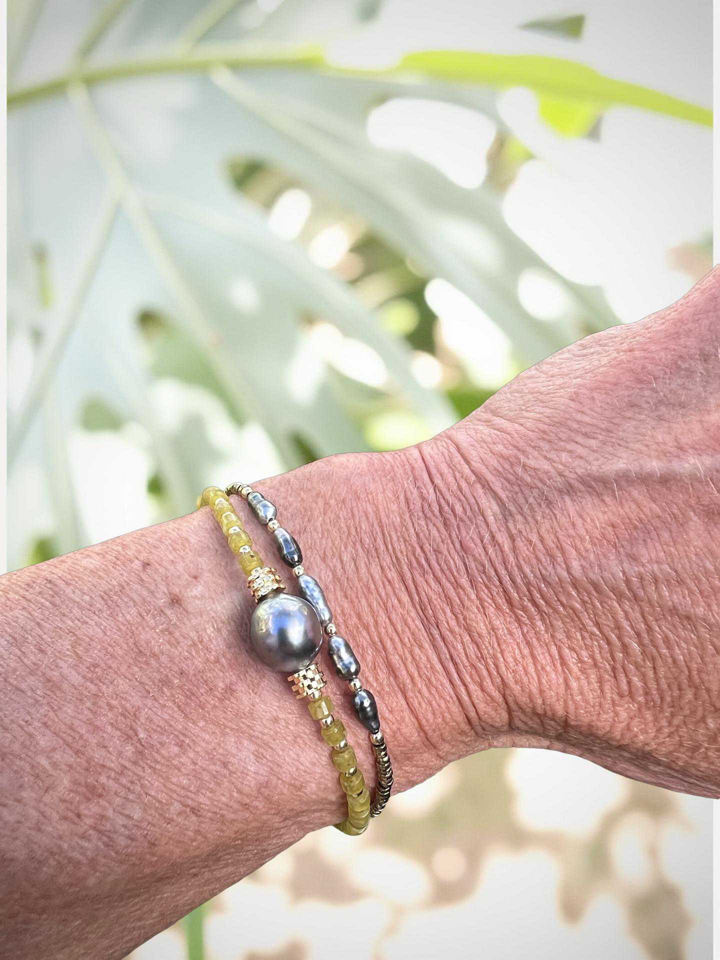 Tahitian Keshi & Hematite Bracelet