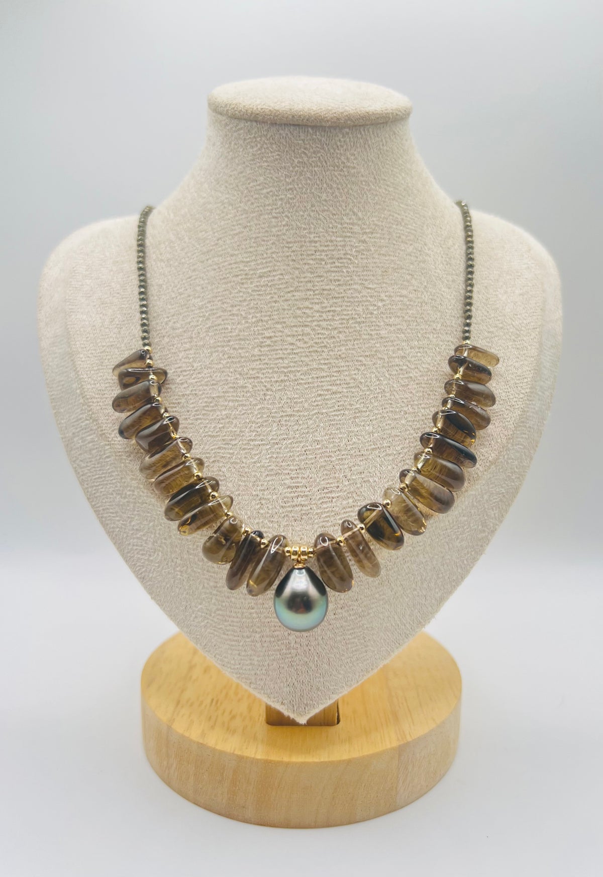 Smoky Queen Necklace