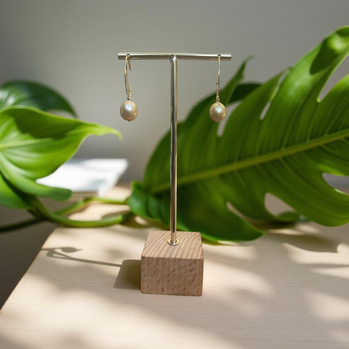 South Sea Naked Hoops