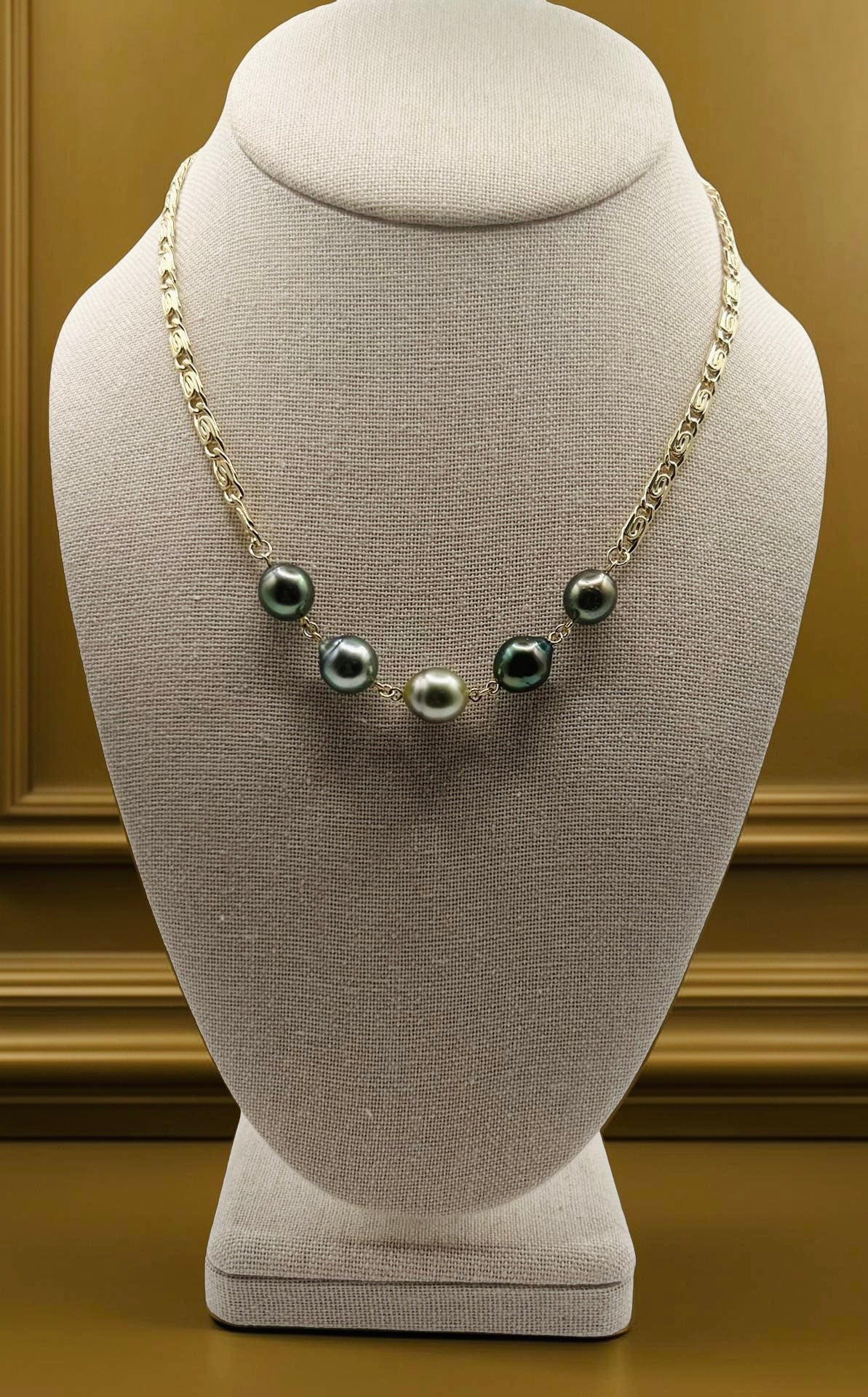 Tahitian Scroll Chain Necklace