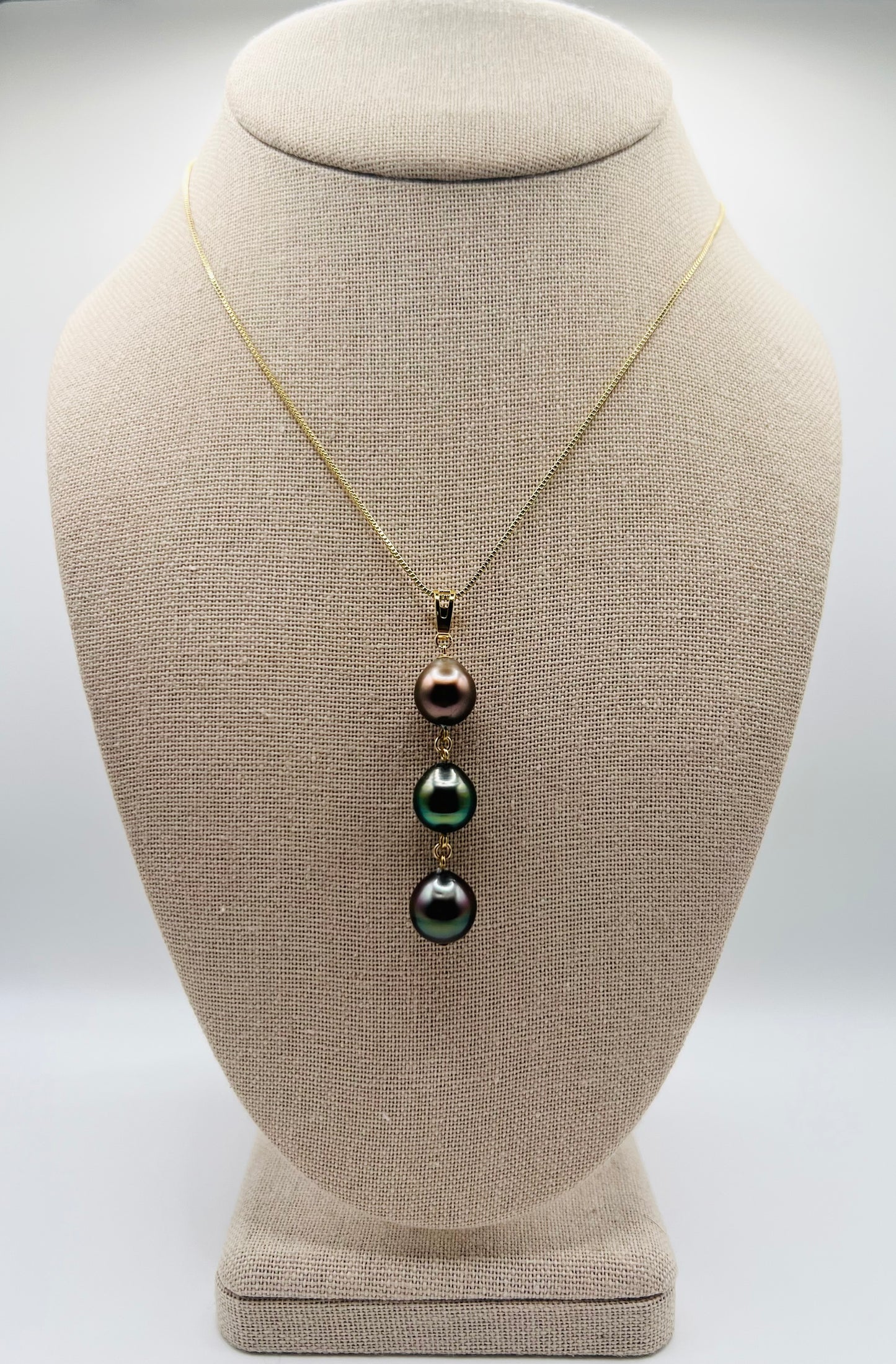 Tri-Color Tahitian Pendant Necklace