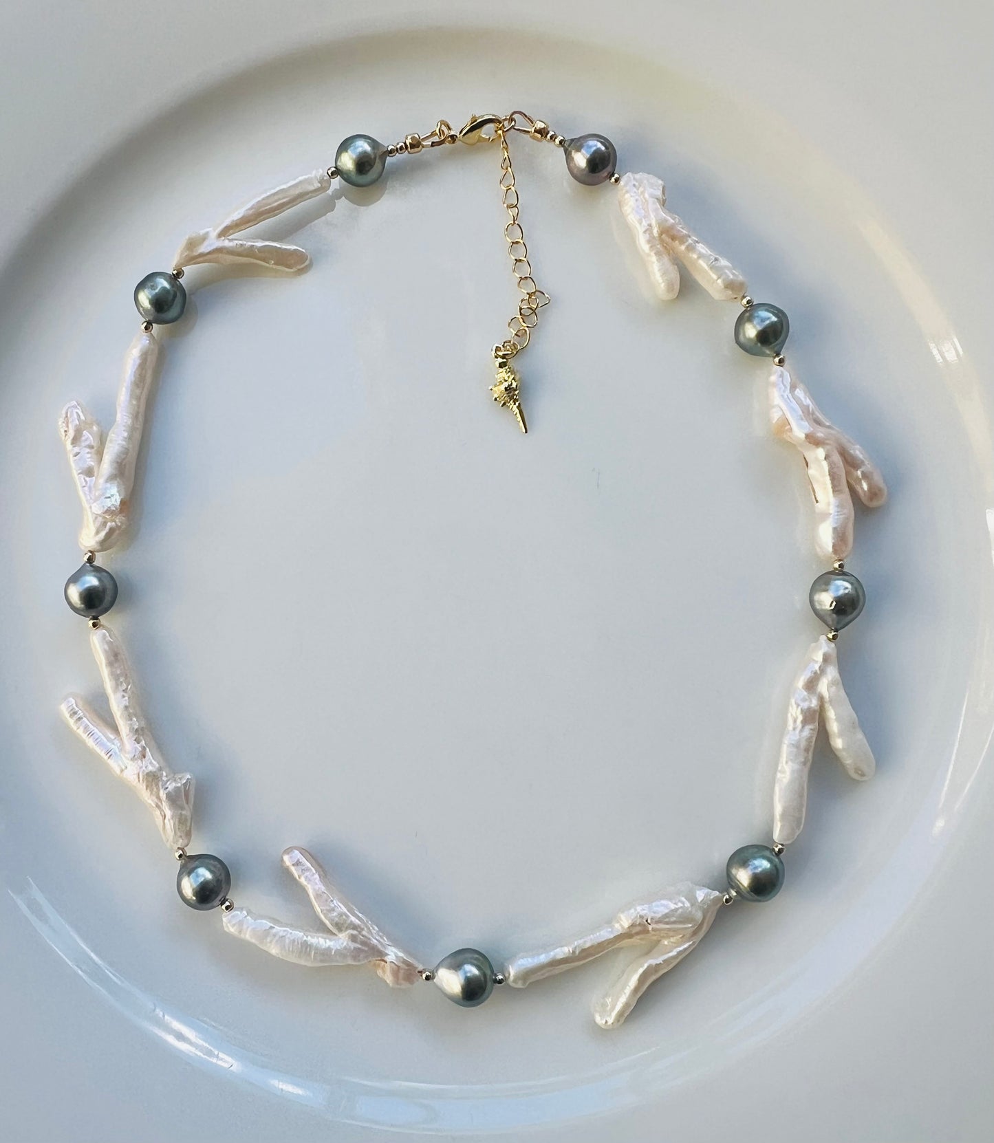 Tahitian & Chicken Feet Pearl Necklace
