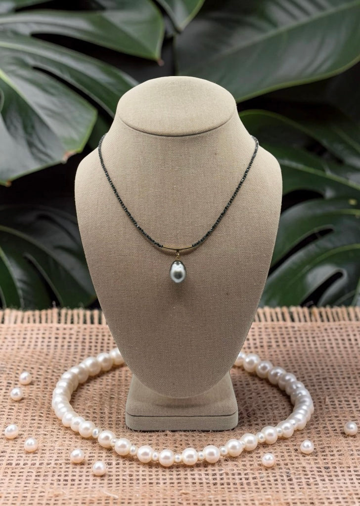 Tahitian Teardrop Hematite Necklace