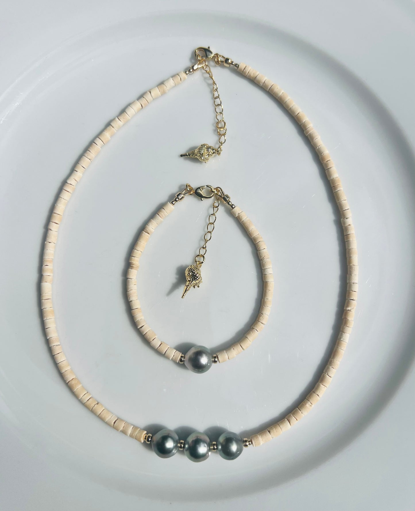 Tahitian Pearl & Coconut Wood Bracelet