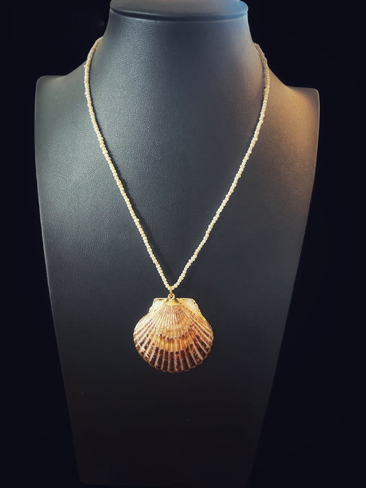 Scallop Iwi Choker