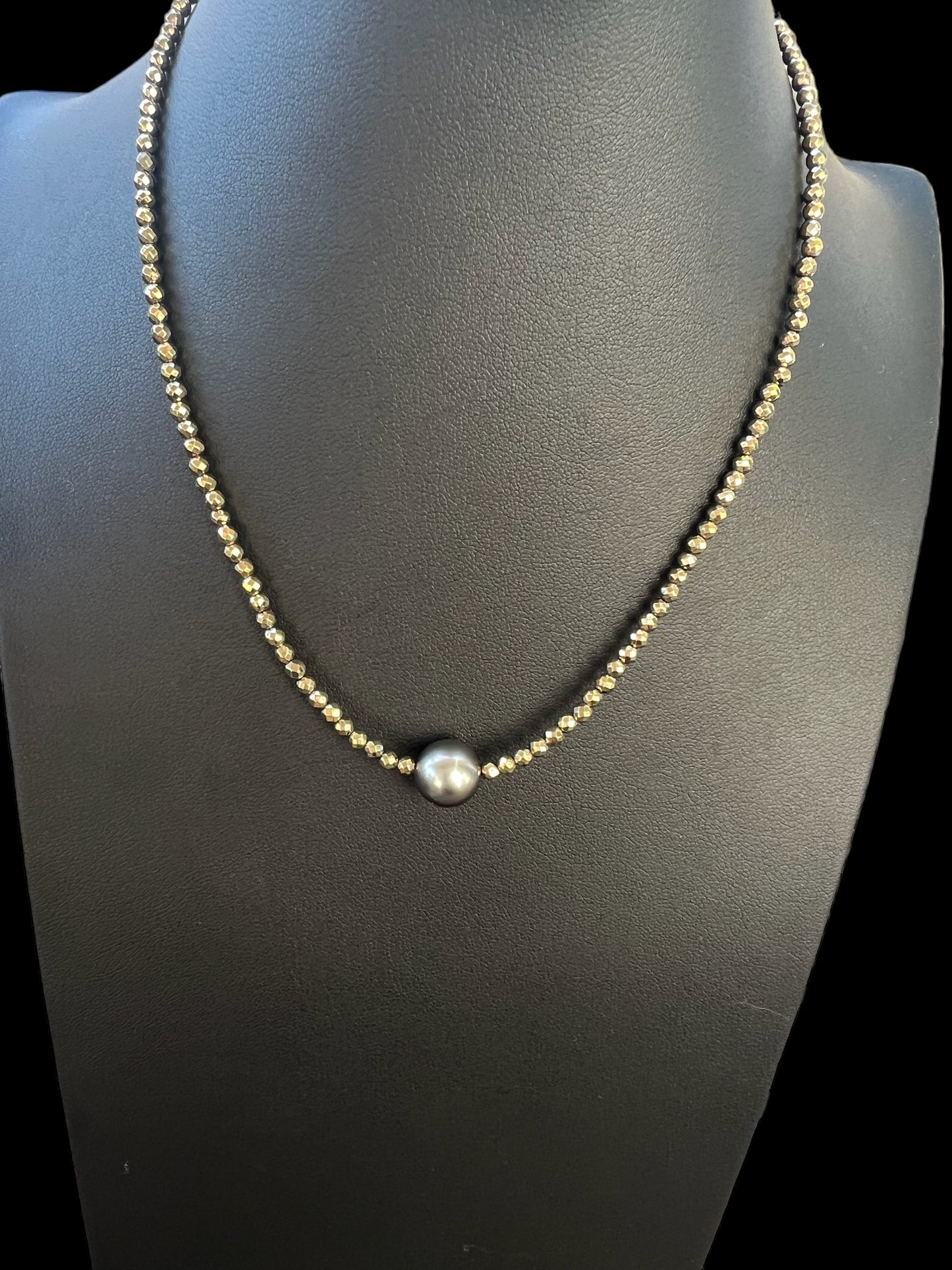 Olino Choker