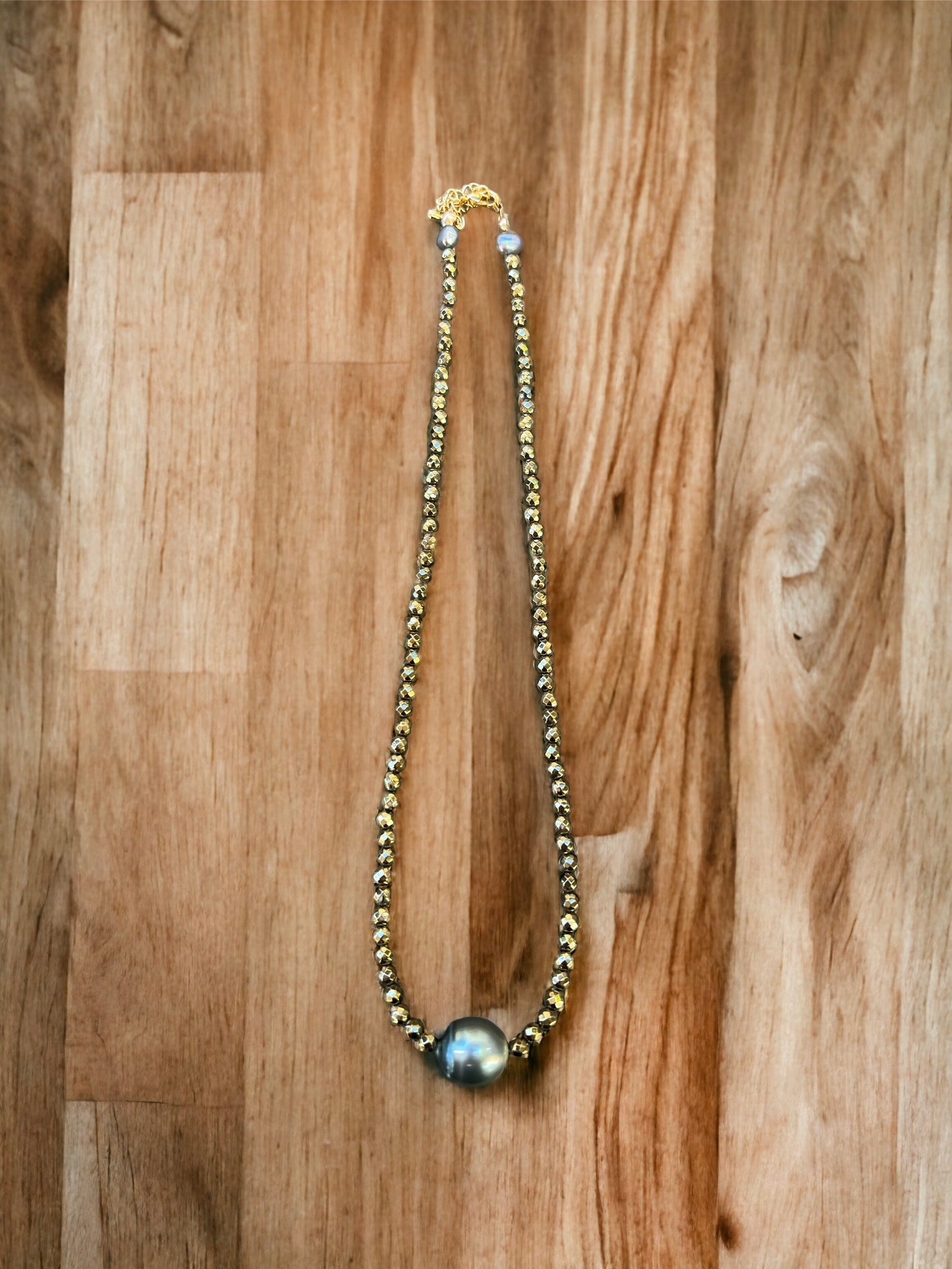 Olino Necklace