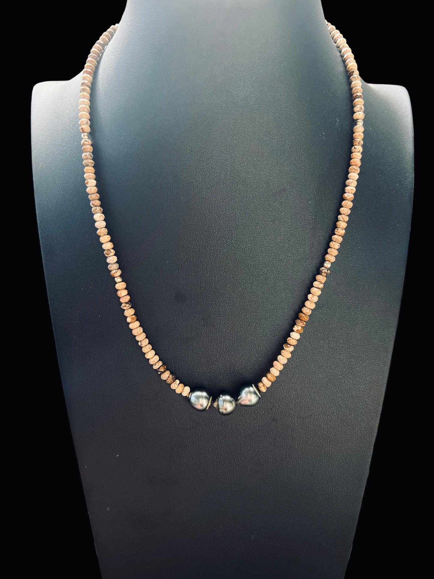 Na’au Necklace