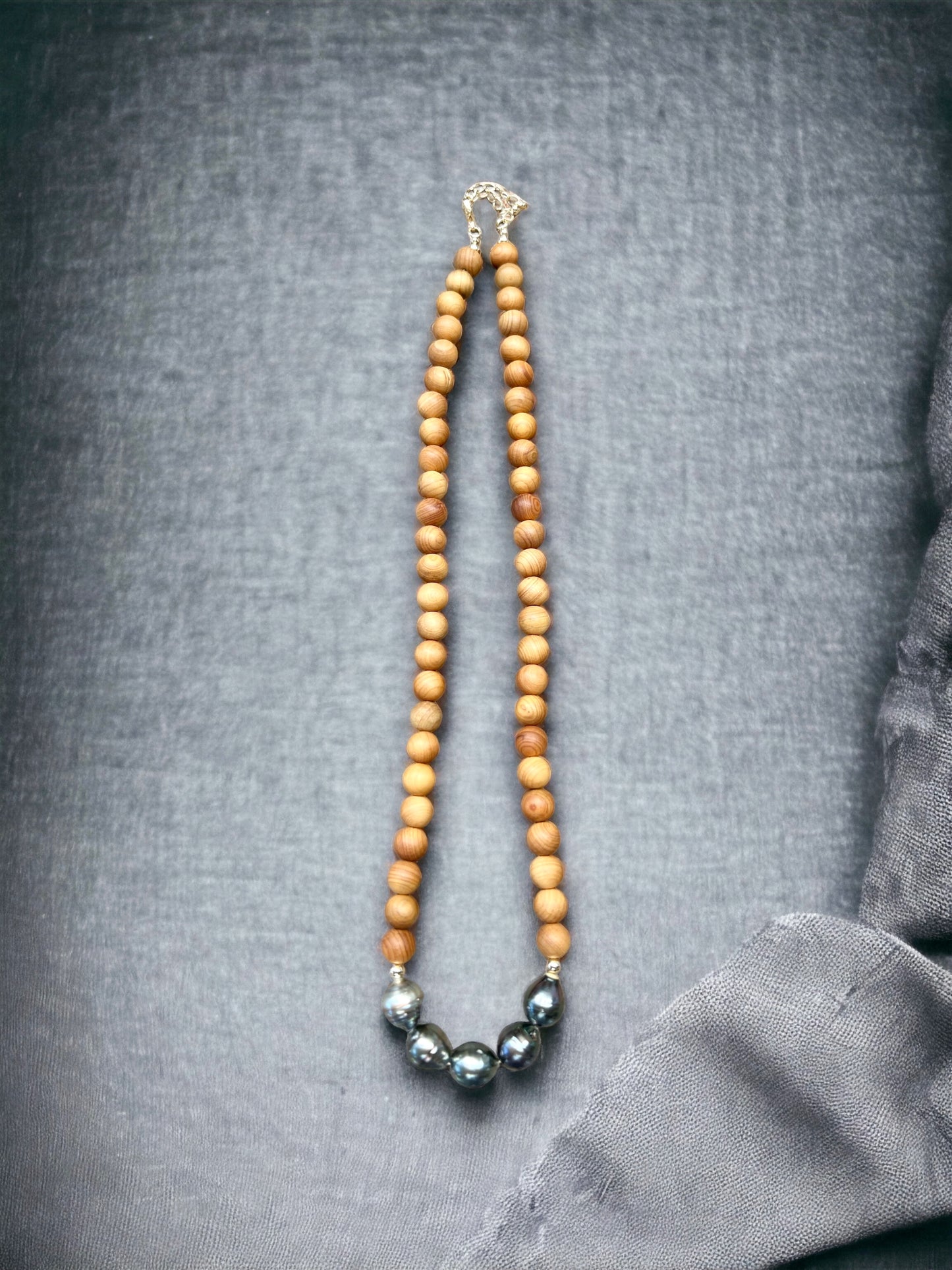 ‘Iliahi Ombre Necklace