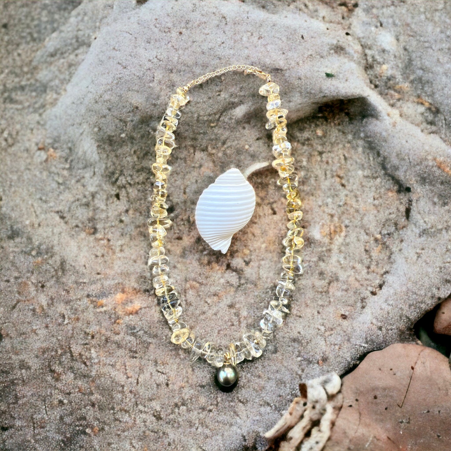 Kahiku Choker Necklace