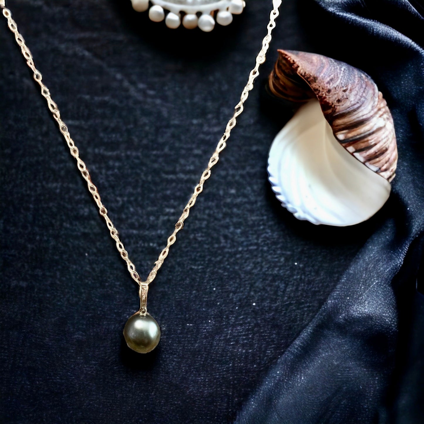 Tahitian Pearl & Diamond Pendant