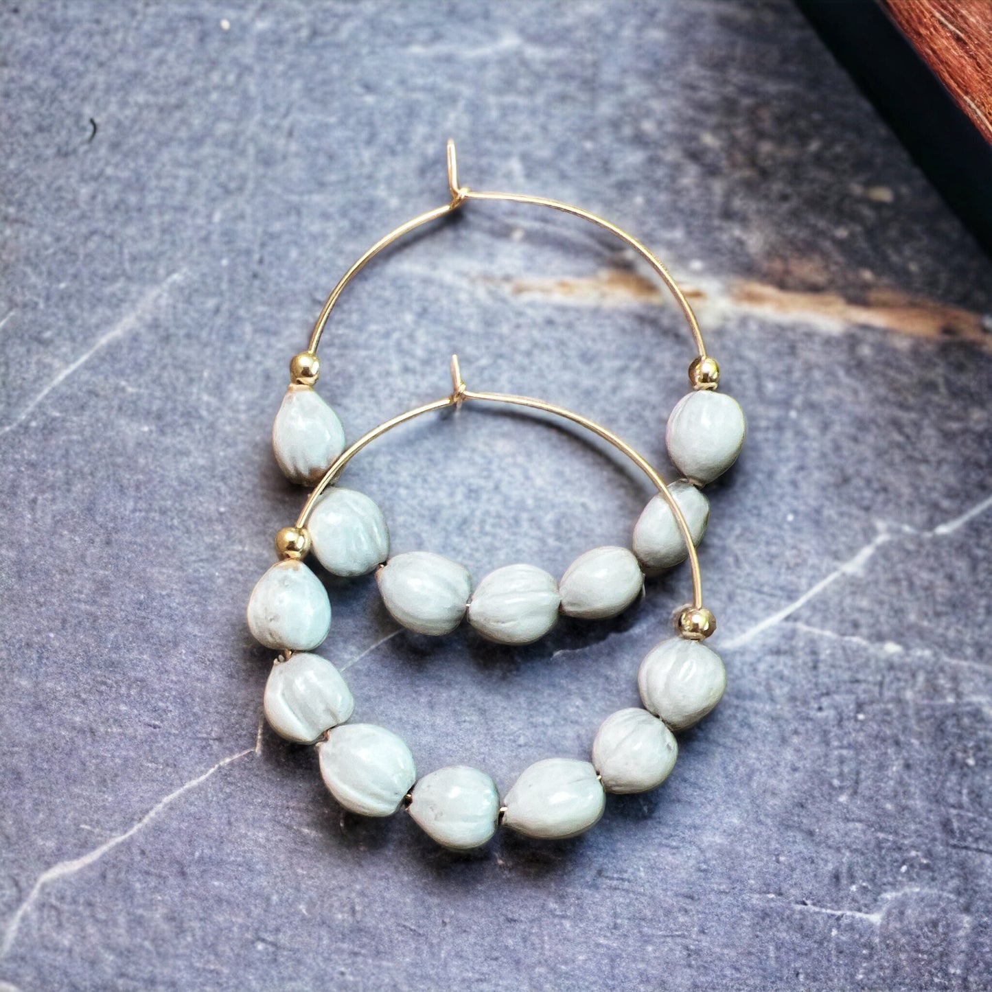 Manaoio Hoop Earrings