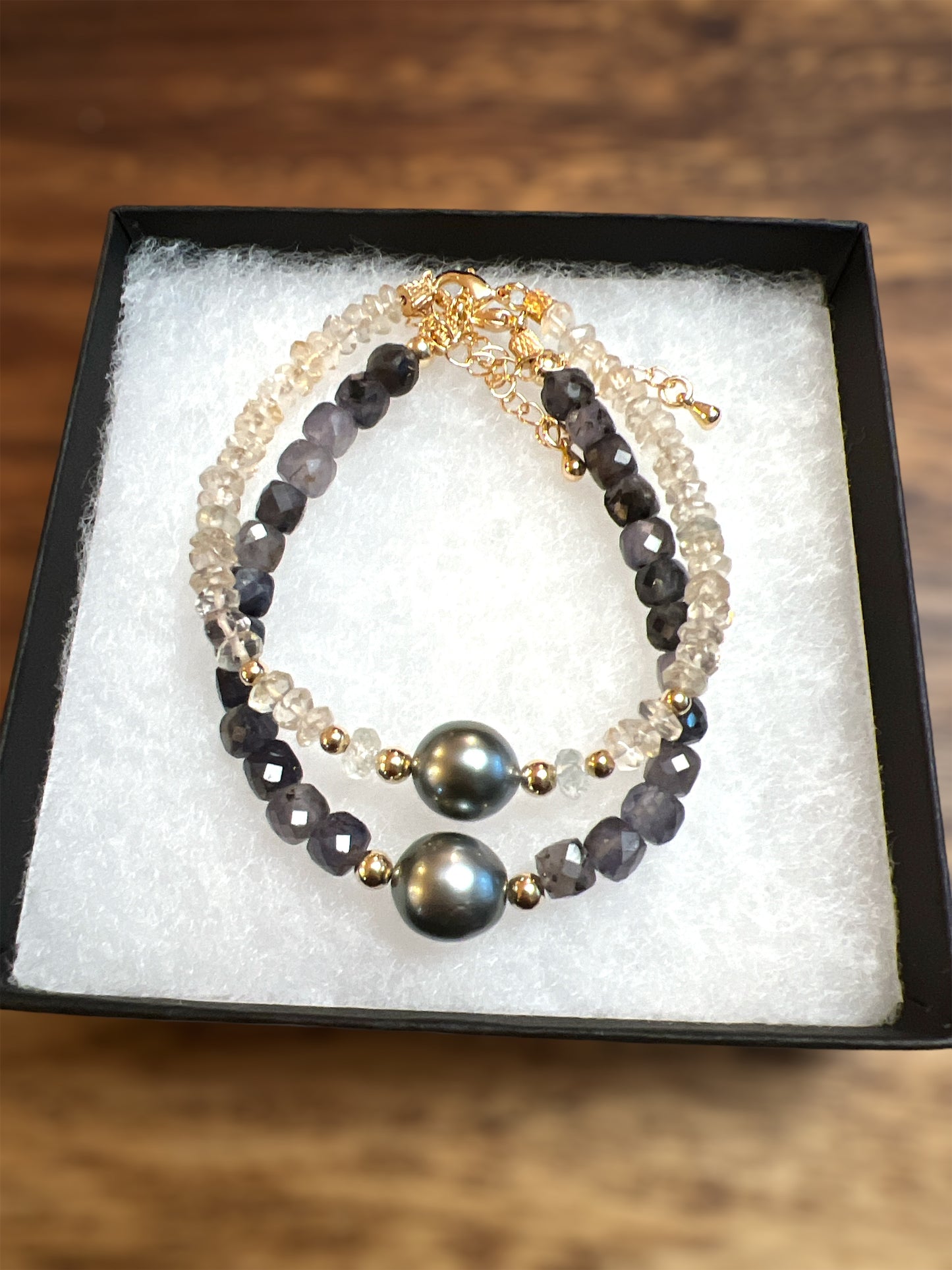 Tahitian Iolite Bracelet