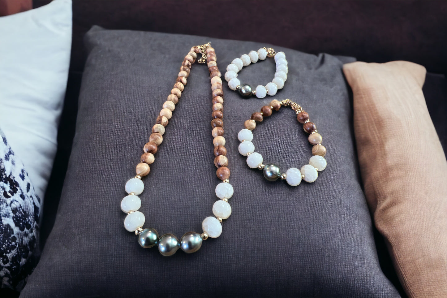 Tahitian Pearl Bodhi Root Cedar Wood Bracelet