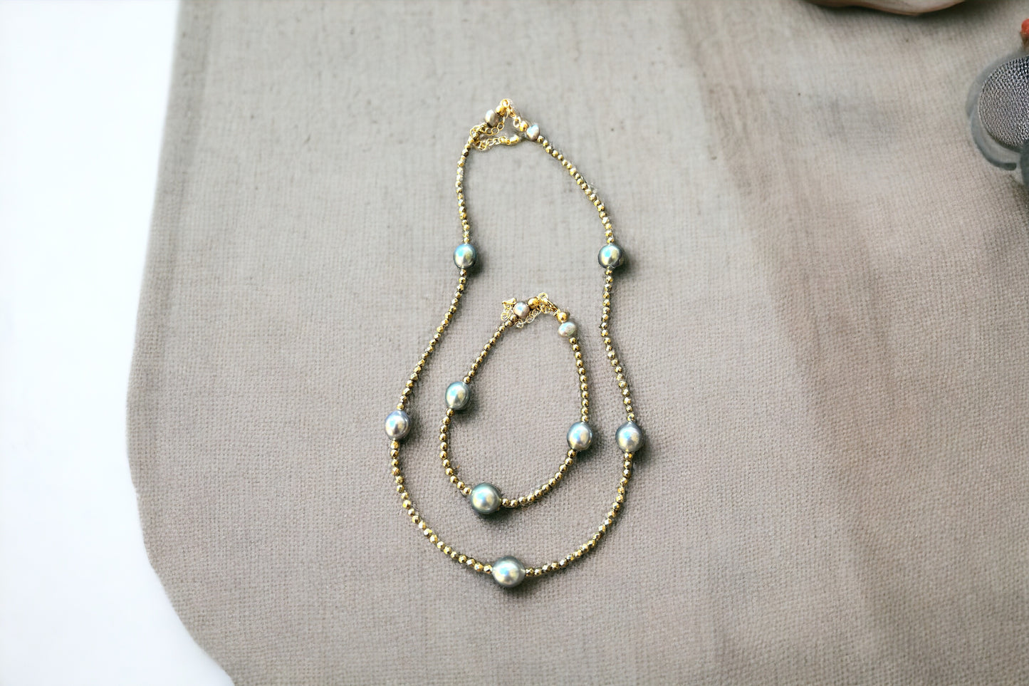 Tahitian Pearl Satellite Bracelet