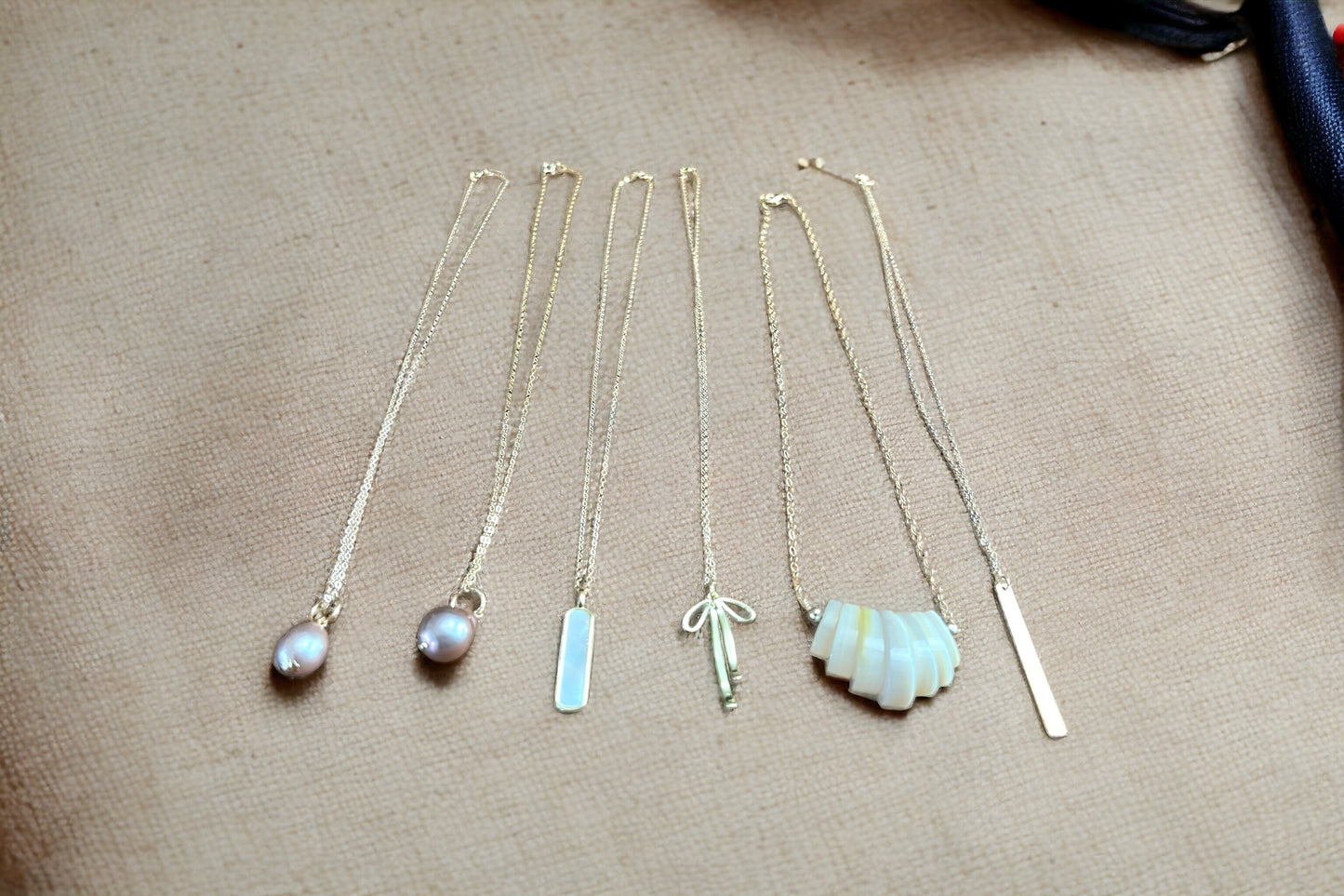 Metallic Edison Pendant Necklace - Large
