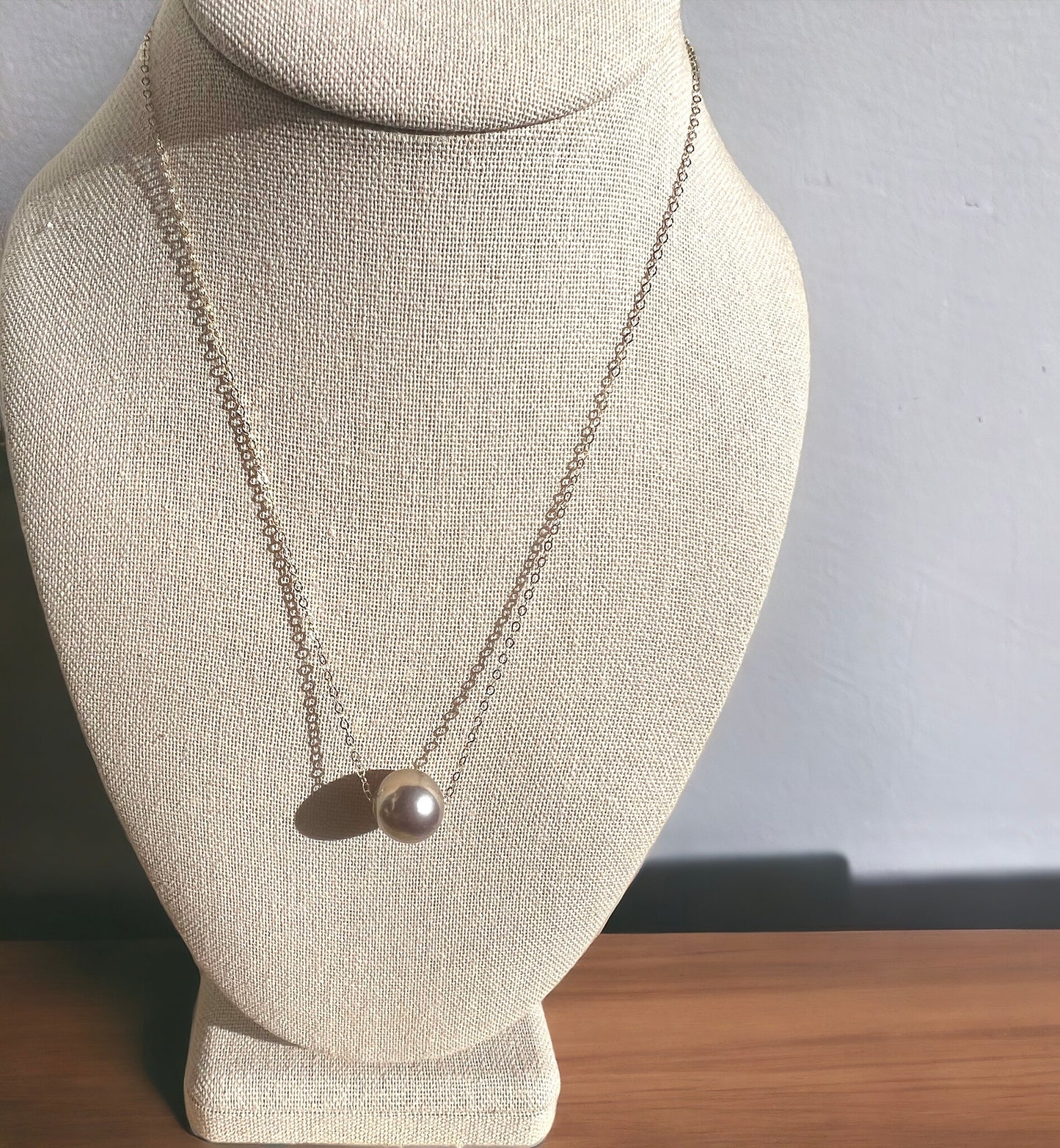 Edison Pearl Floating Necklace - Mauve