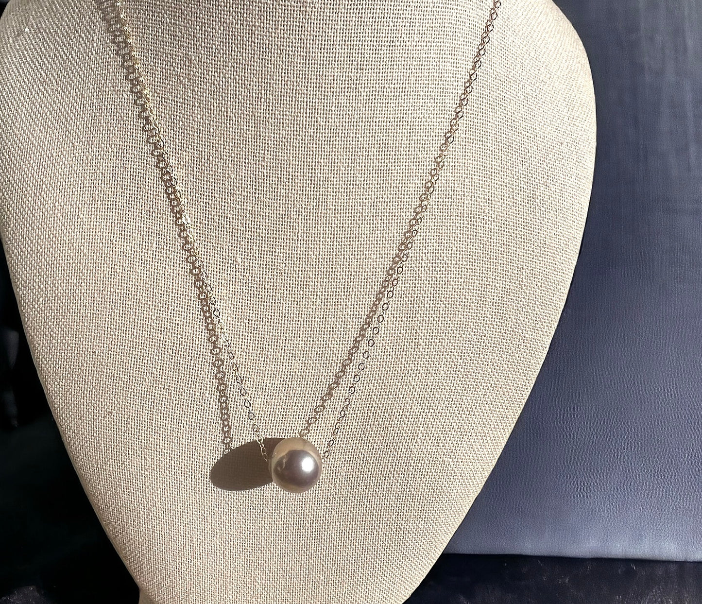 Edison Pearl Floating Necklace - Mauve