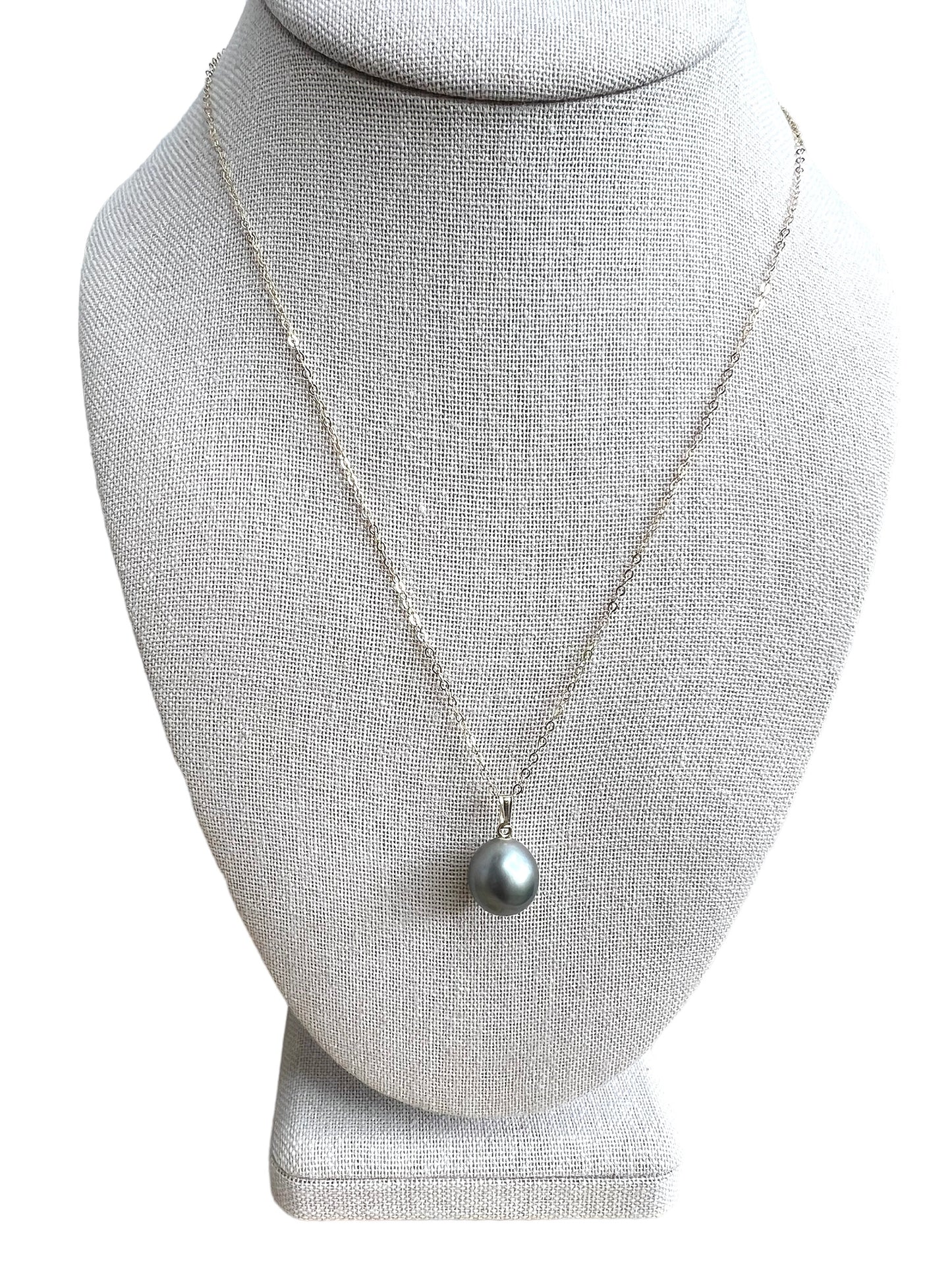 Teardrop Tahitian Pendant