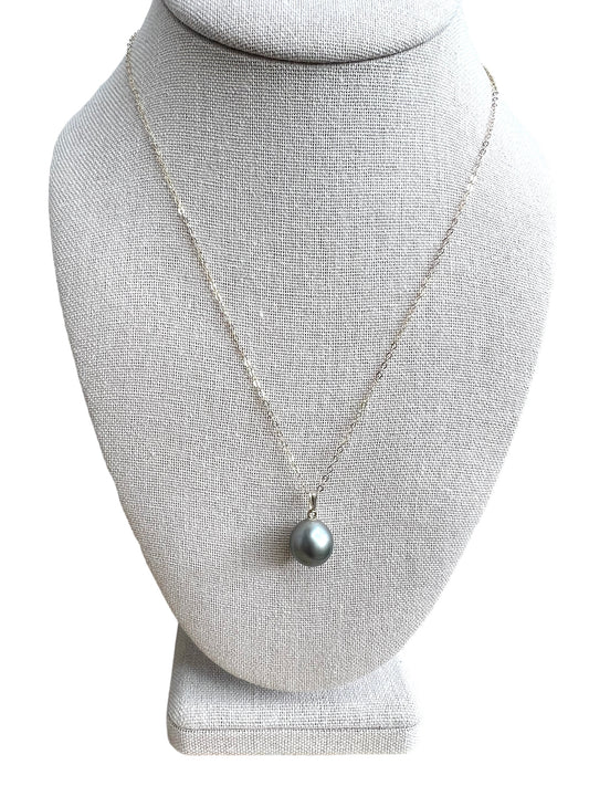 Teardrop Tahitian Pendant