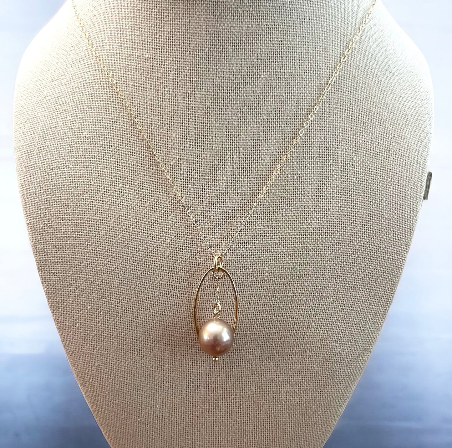 Edison Circle Chain Necklace