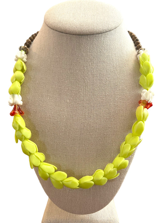 Pakalana Accent Lei