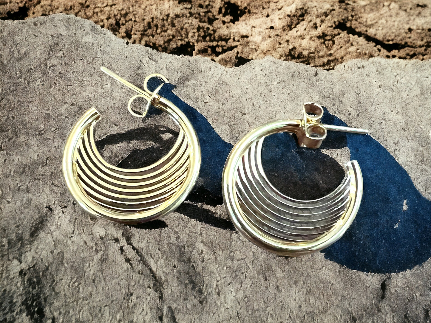Wave Hoops