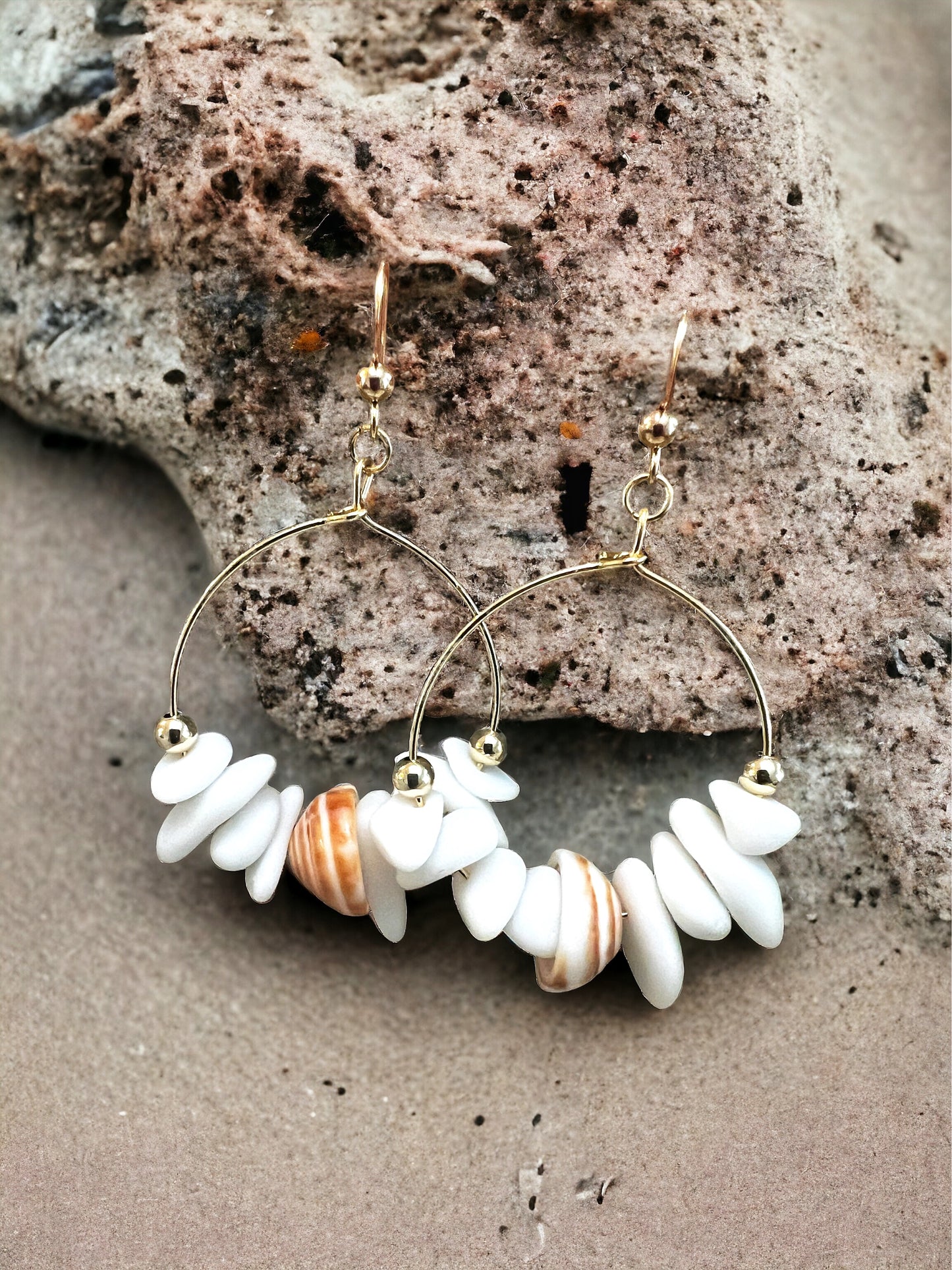 Manini Wanderer Hoops - Puka Shell & Sea Glass
