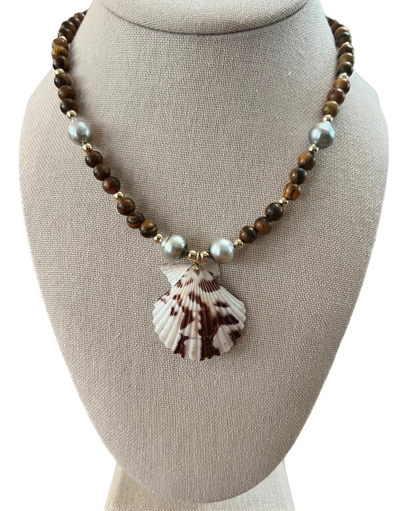 Tranquebar Scallop Shell & Tahitian Pearl Necklace
