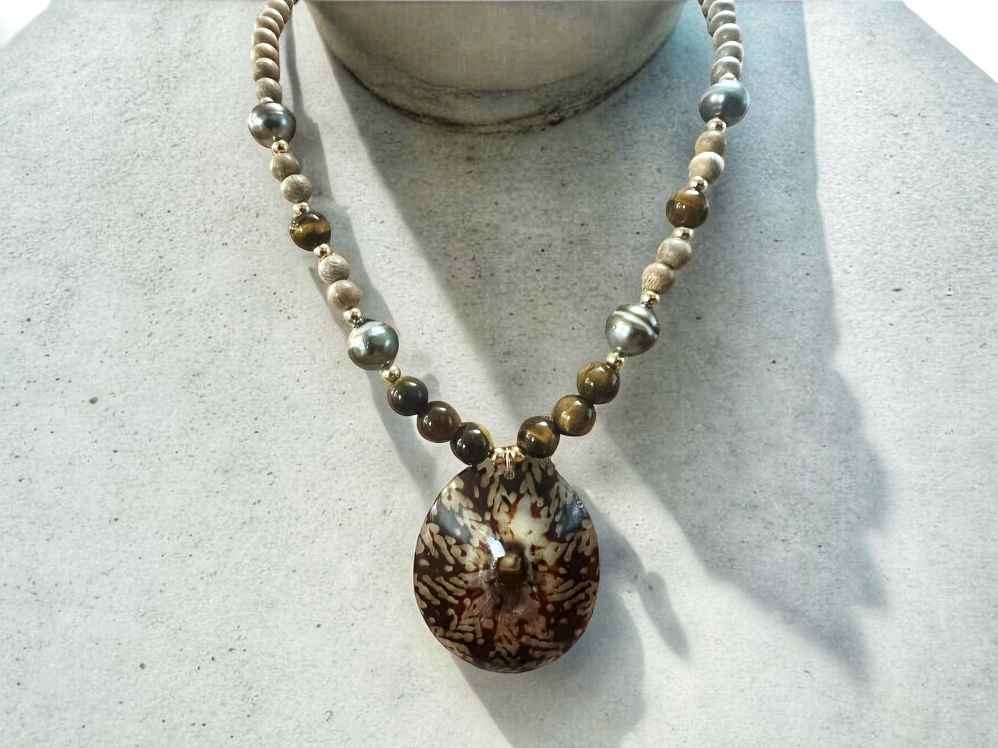 Polished Opihi & Tahitian Pearl Necklace