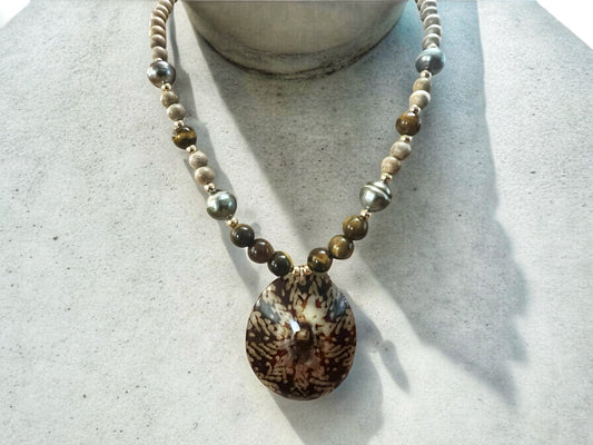 Polished Opihi & Tahitian Pearl Necklace