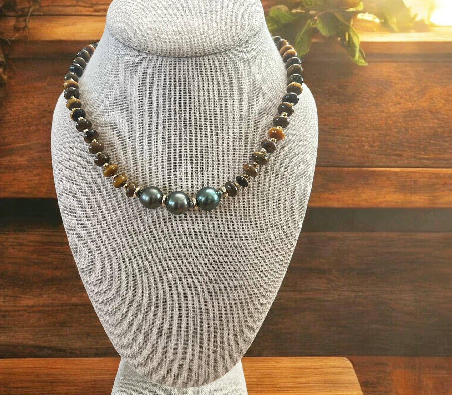 Tahitian Pearl Tiger’s Eye Necklace