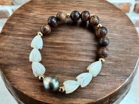 Tahitian Pikake & Rosewood Stretch Bracelet
