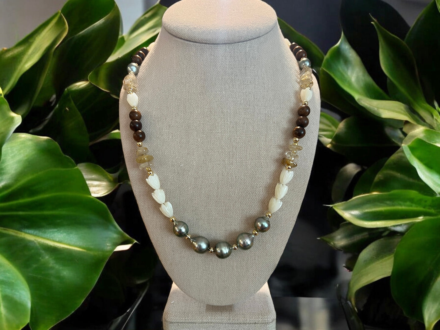 Give Thanks Lei Necklace