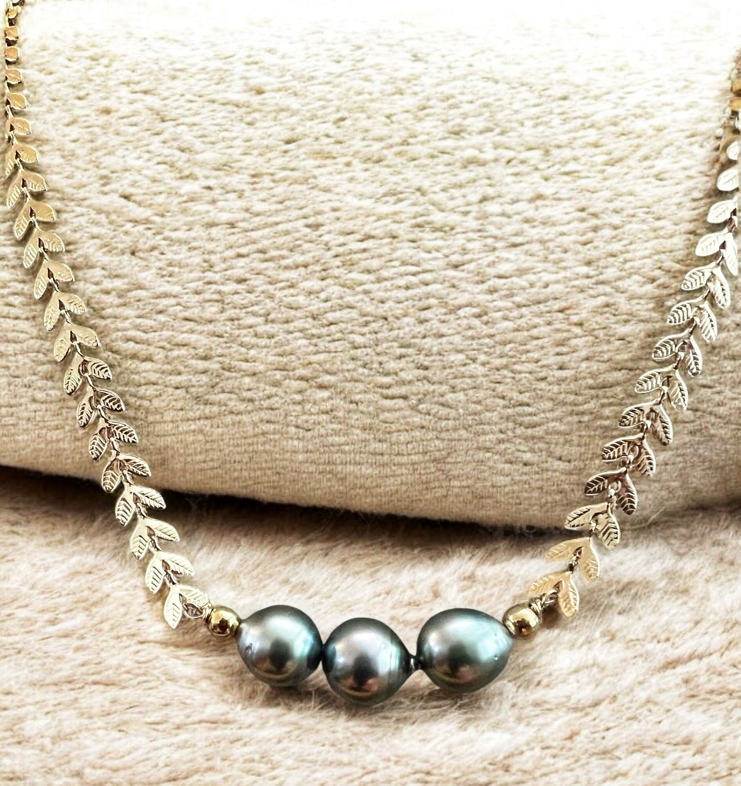 Tahitian Pearl Gold Leaf Necklace