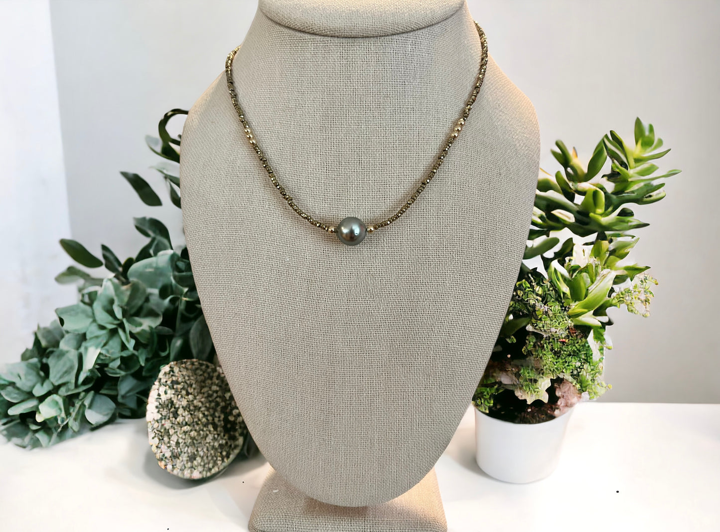 Hematite Tahitian Pearl Choker Necklace