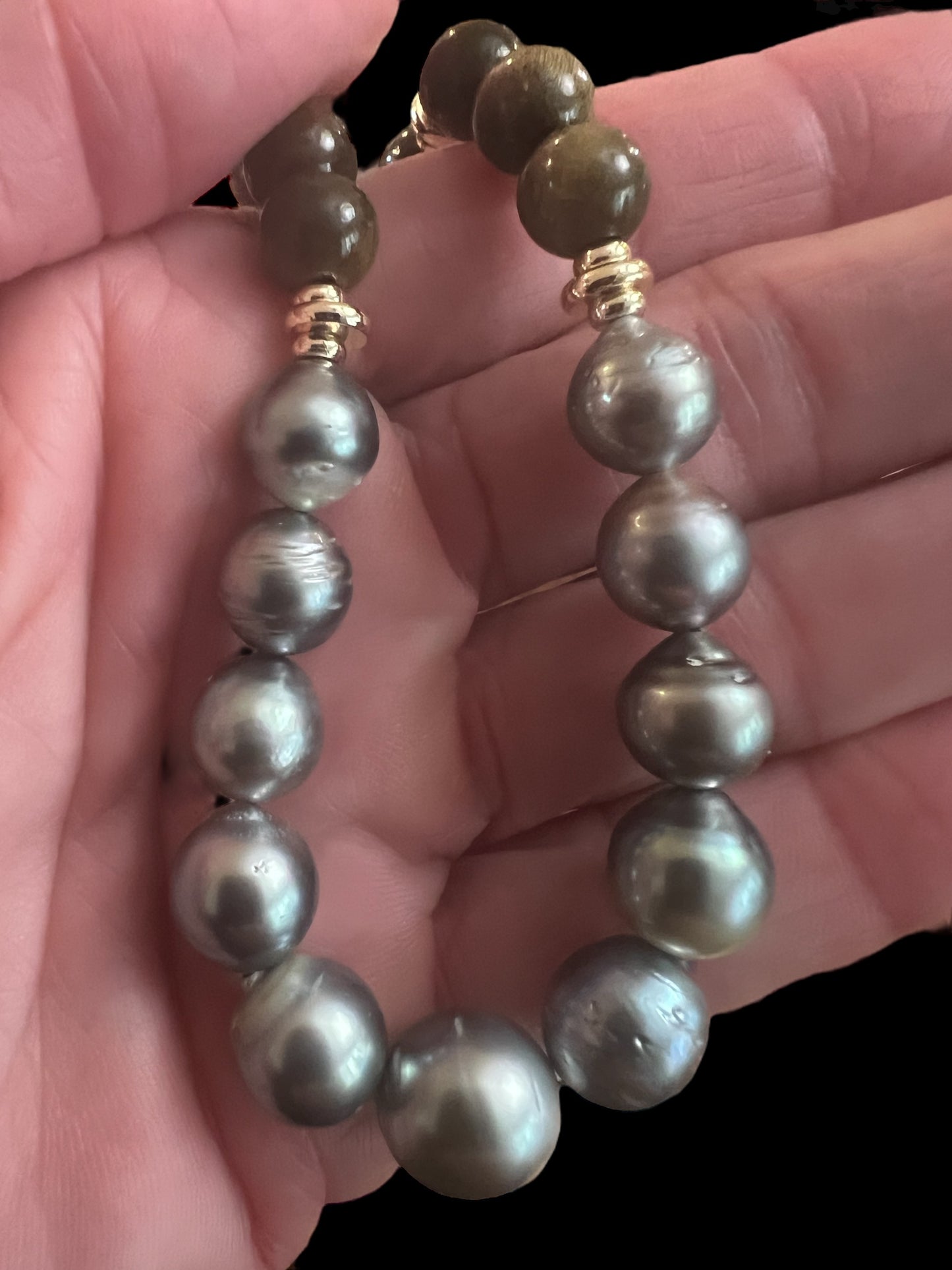 Fa La La Lei Necklace - Silver Tahitian Pearls