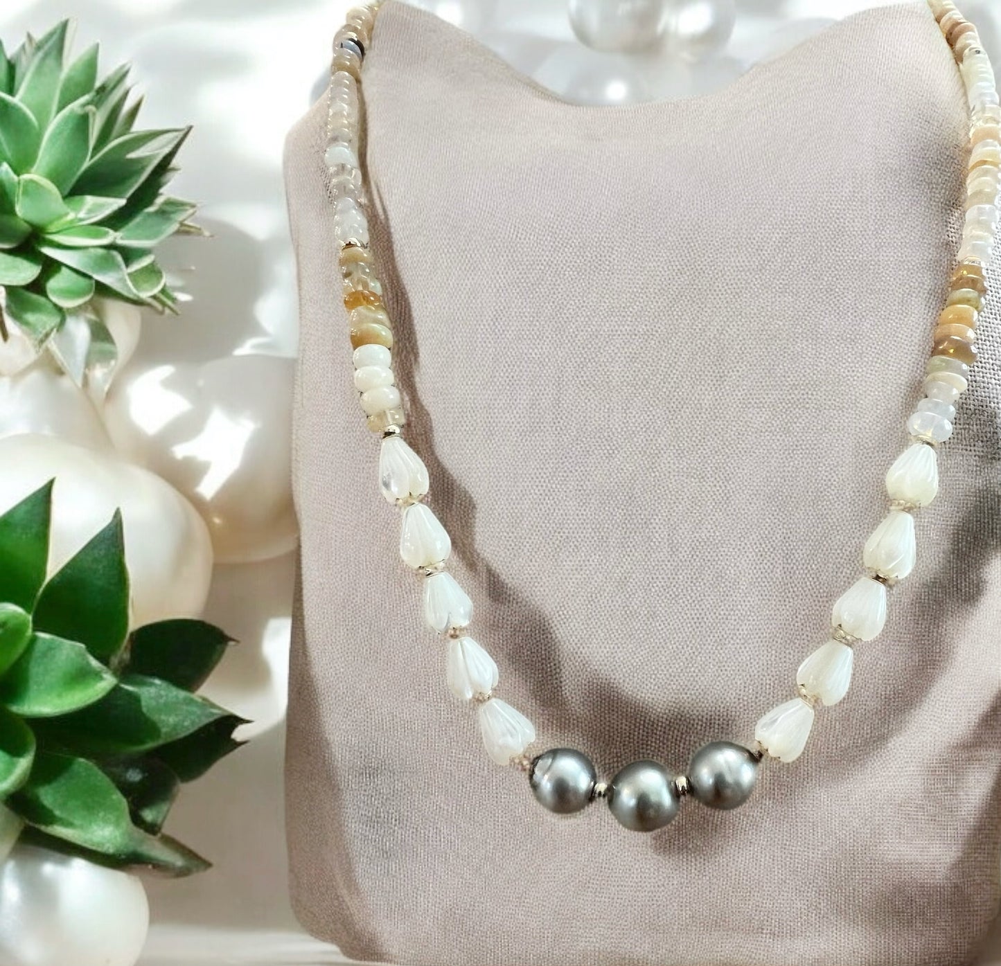 Deck the Halls Necklace