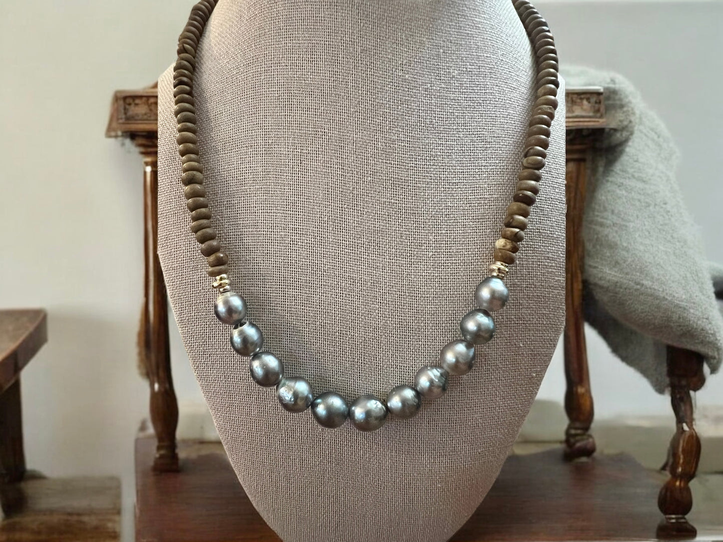 Picture This Necklace - Tahitian
