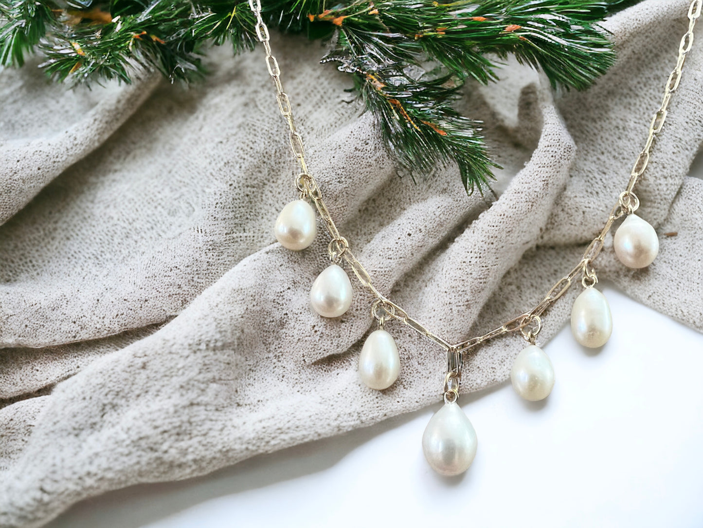 White Lights Necklace
