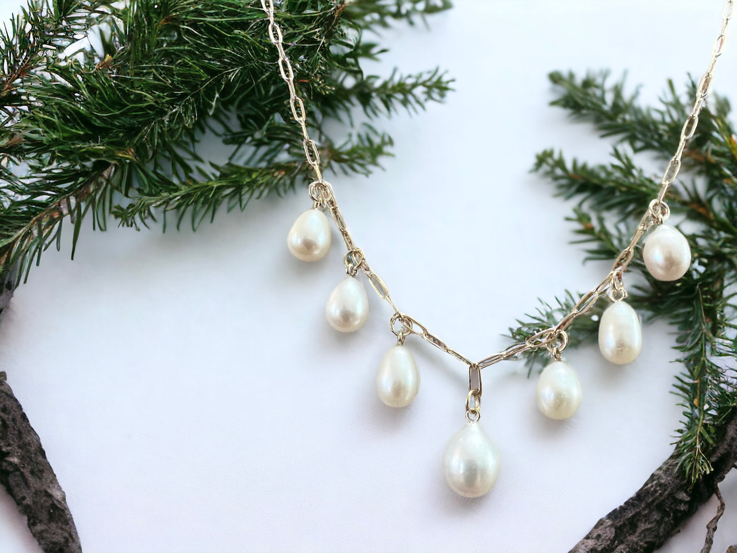 White Lights Necklace