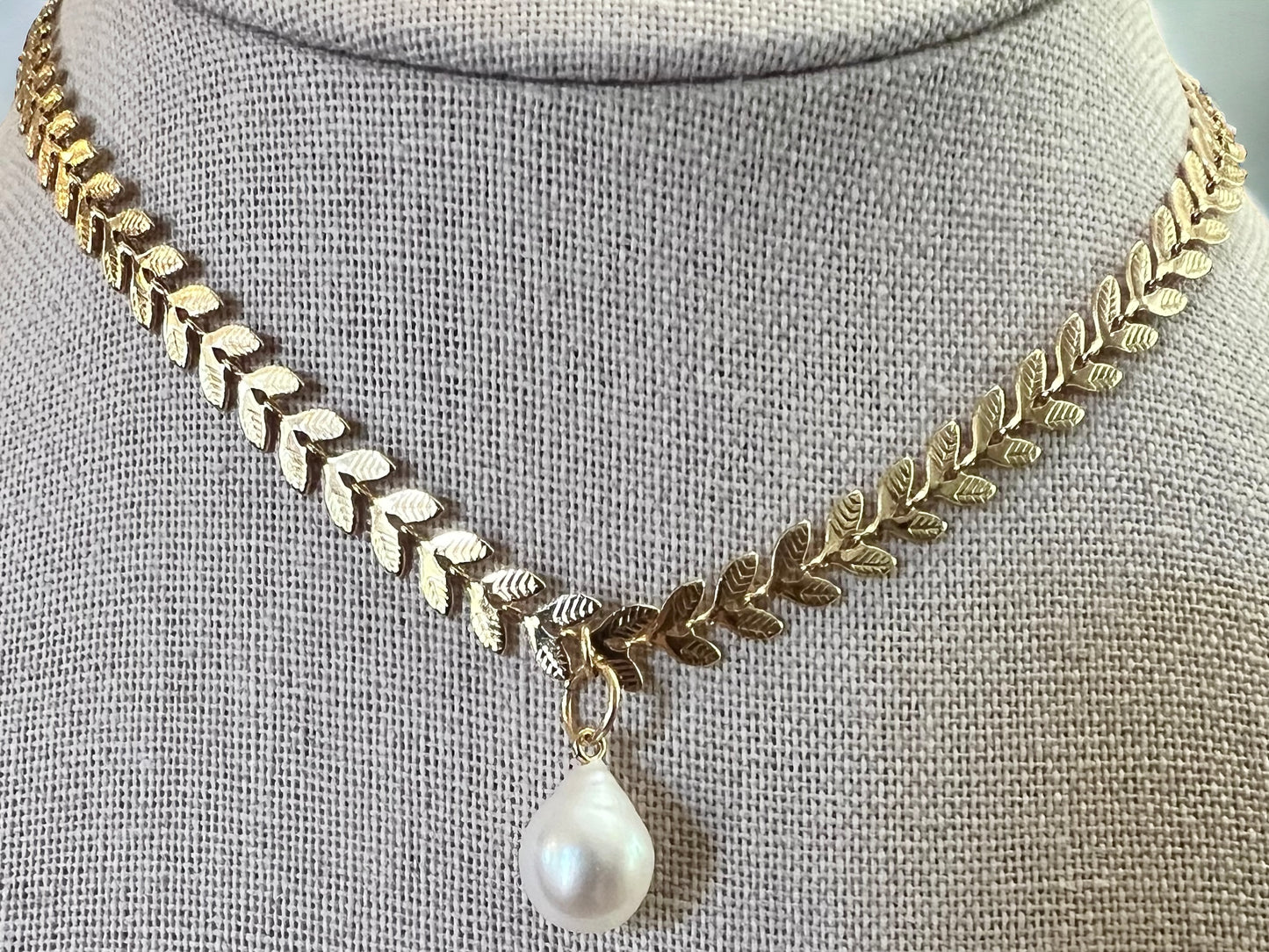 Edison Gold Leaf Choker Necklace