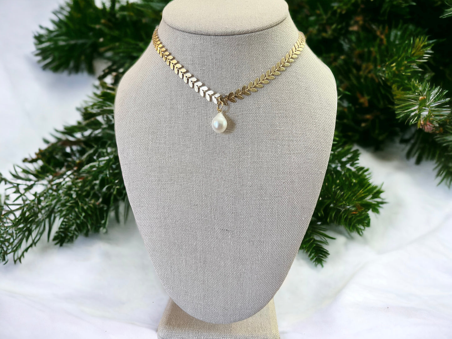 Edison Gold Leaf Choker Necklace