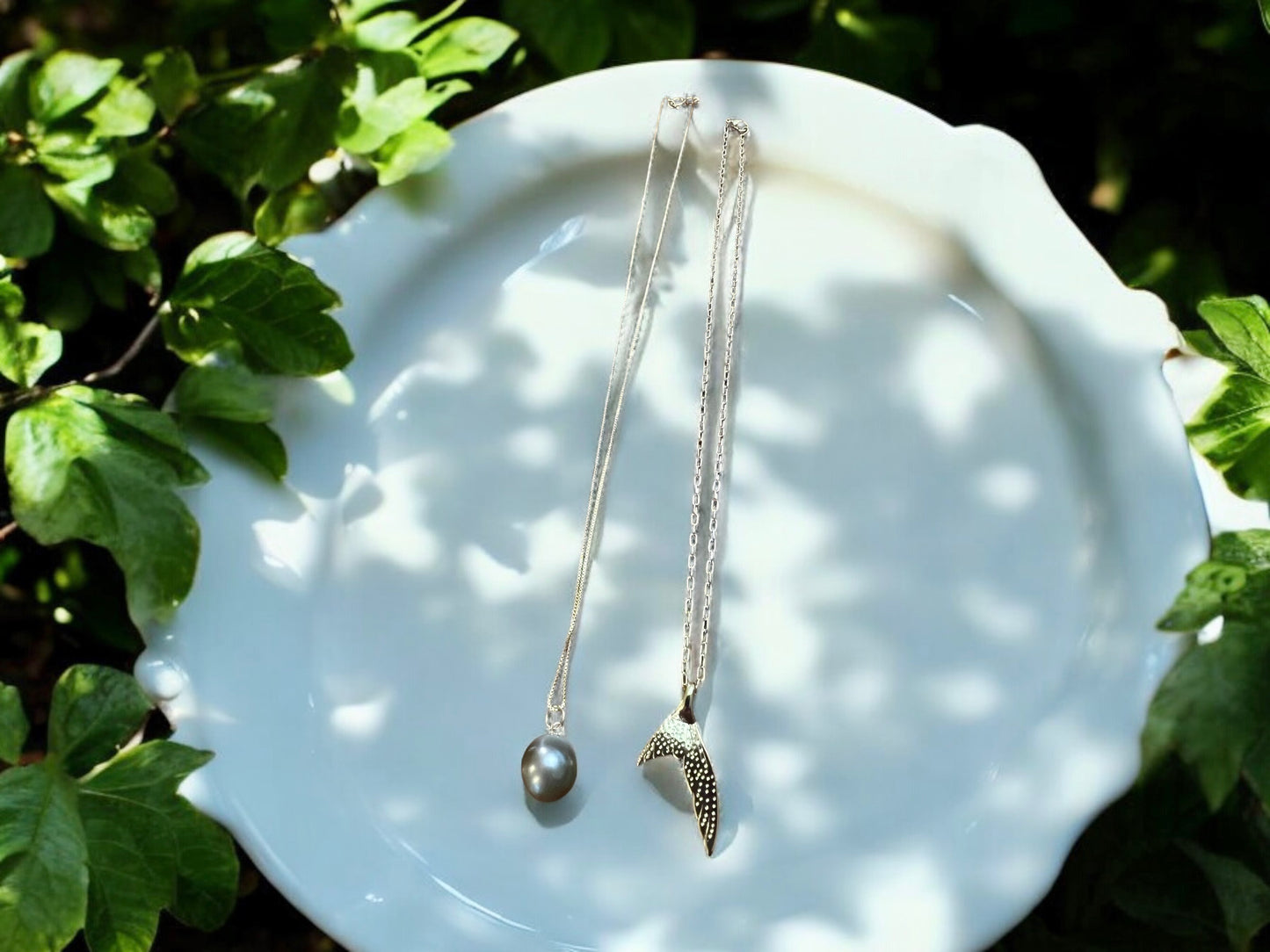 Whale Tail Link Necklace