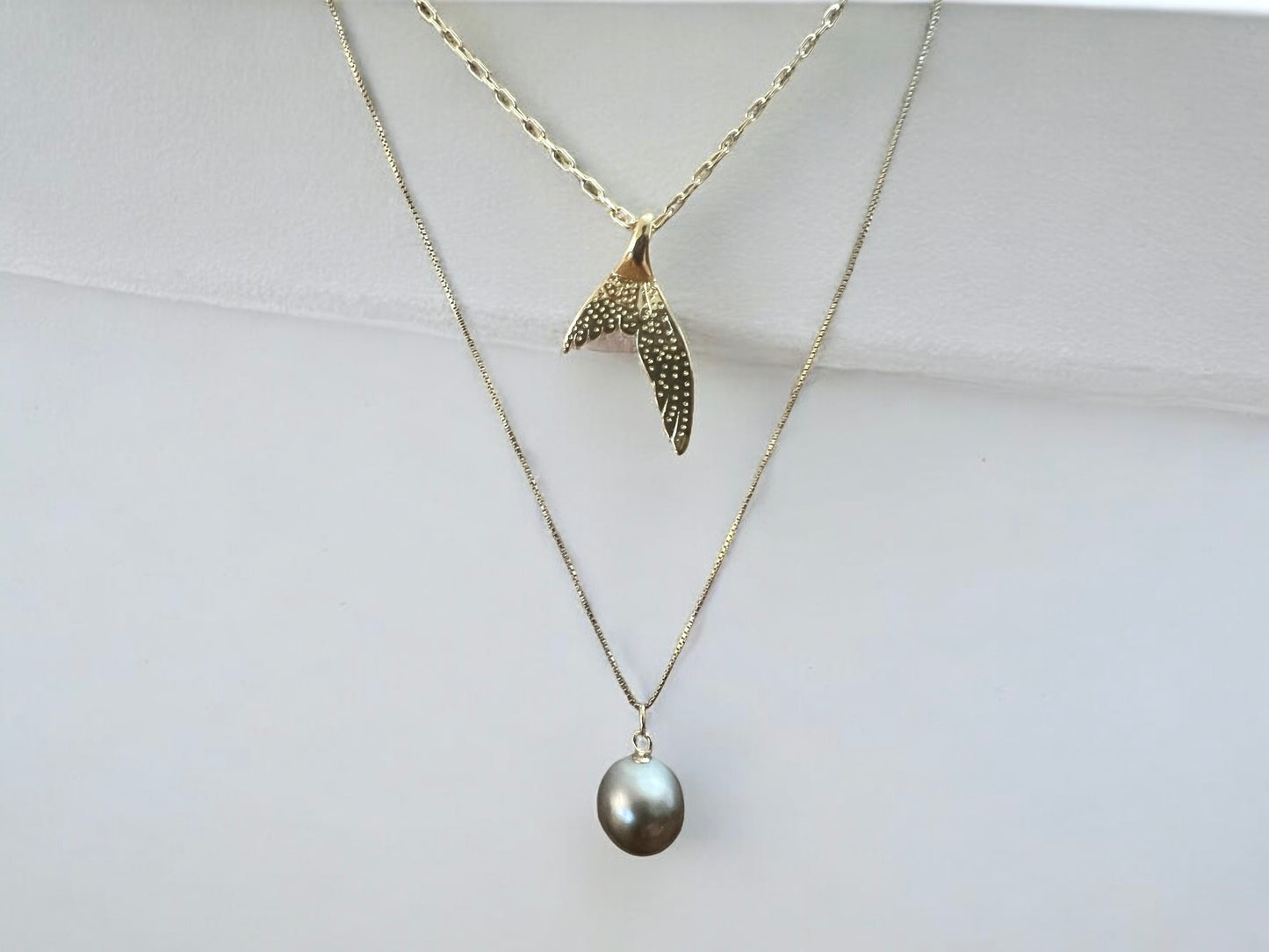 Whale Tail Link Necklace