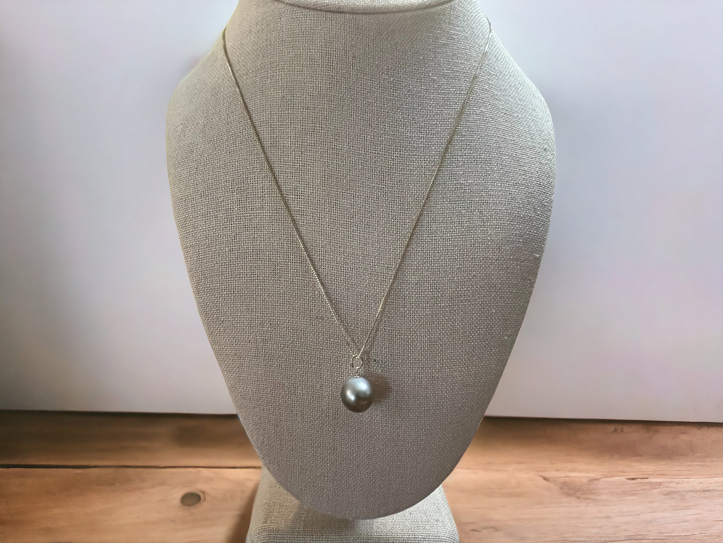 Dainty Tahitian Pearl Pendant Necklace